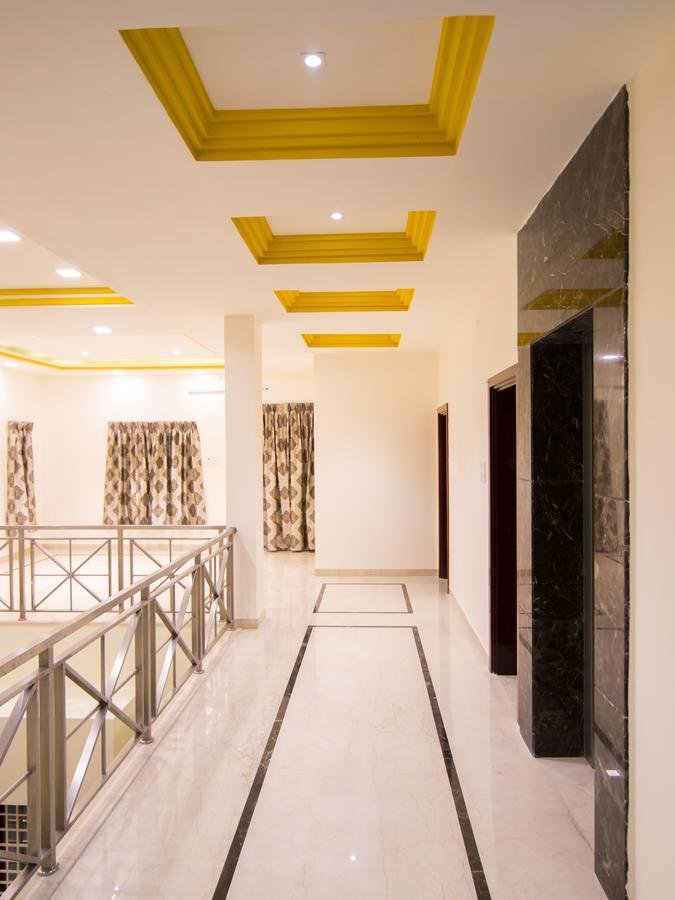 Iris Comfort Inn Ченнаї Екстер'єр фото