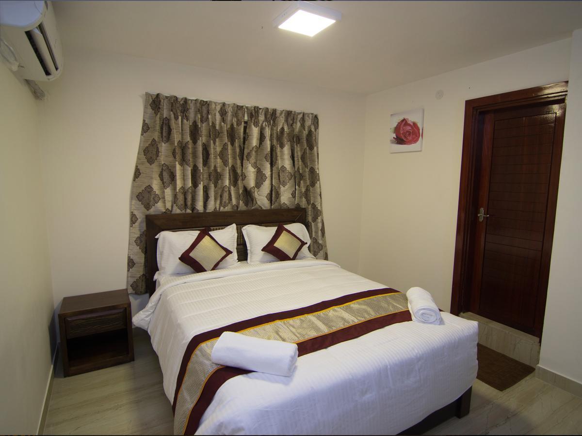 Iris Comfort Inn Ченнаї Екстер'єр фото